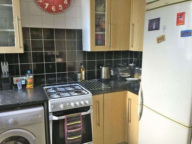  Image of 2 Bedroom Flat for sale at Summerhill Road  Bristol, BS5 8HG