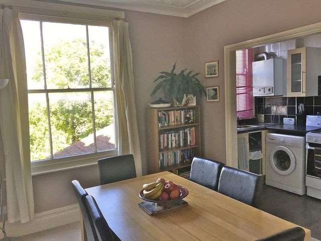  Image of 2 Bedroom Flat for sale at Summerhill Road  Bristol, BS5 8HG