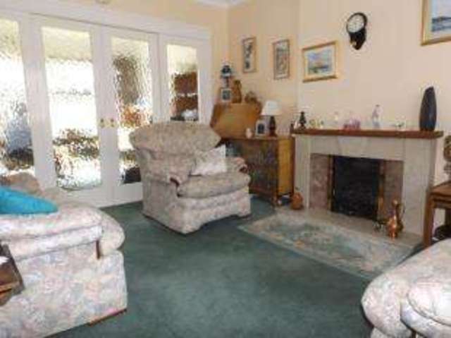  Image of 3 Bedroom Semi-Detached for sale at Potters Bar Hertfordshire Potters Bar, EN6 5HT