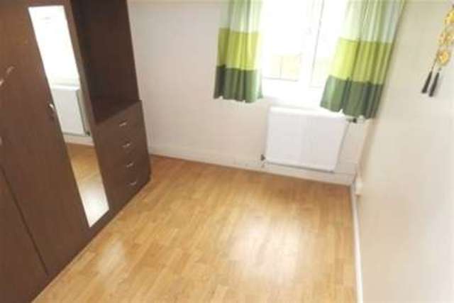  Image of 2 Bedroom Flat to rent at Sheffield, S3 9QR