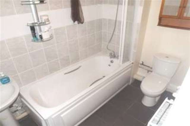  Image of 2 Bedroom Flat to rent at Sheffield, S3 9QR
