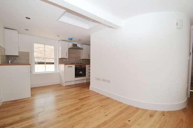  Image of 1 Bedroom Flat to rent at Wareham, BH20 4QX