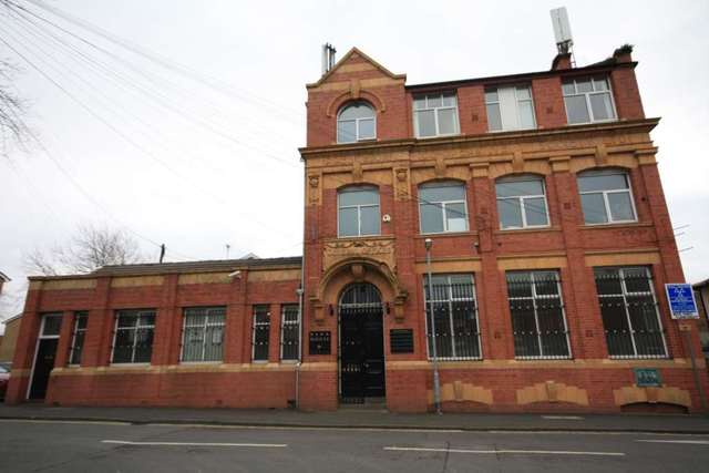  Image of Detached to rent at Warwick St  Manchester, M25 3HN