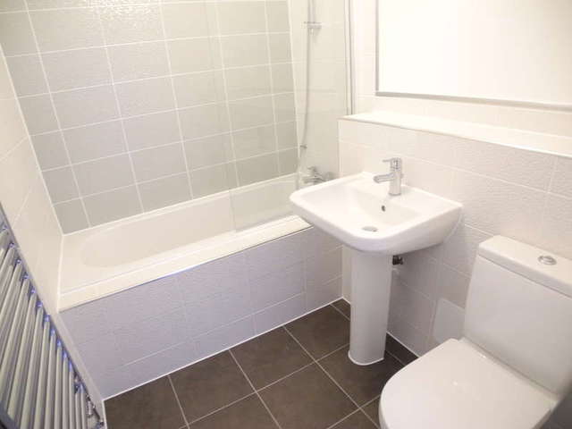  Image of 2 Bedroom Terraced to rent at Ditchingham Bungay Suffolk, NR35 2SH