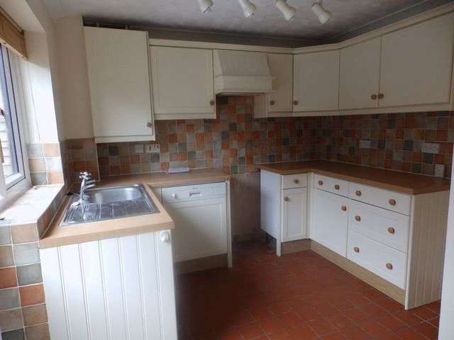  Image of 3 Bedroom Semi-Detached to rent at West Mill Lane Cricklade Swindon, SN6 6JL