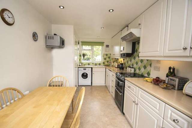  Image of 3 Bedroom Detached for sale at Woodcote  Reading, RG8 0SA