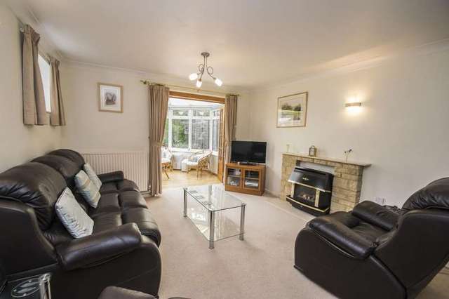  Image of 3 Bedroom Detached for sale at Woodcote  Reading, RG8 0SA