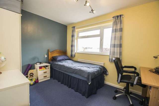  Image of 3 Bedroom Detached for sale at Woodcote  Reading, RG8 0SA