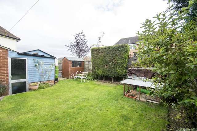  Image of 3 Bedroom Detached for sale at Woodcote  Reading, RG8 0SA