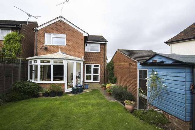  Image of 3 Bedroom Detached for sale at Woodcote  Reading, RG8 0SA