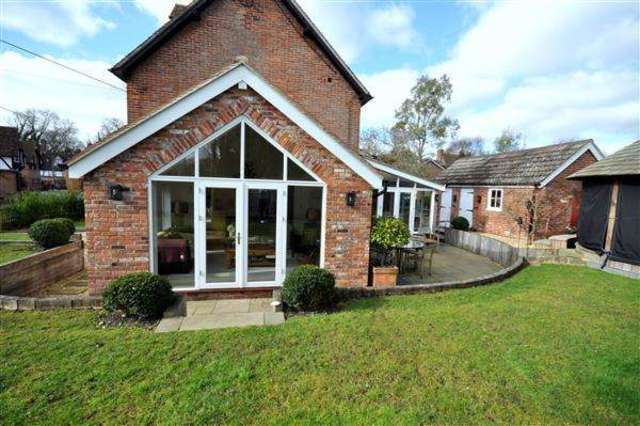 Image of 4 Bedroom Detached for sale at Iwerne Minster, DT11 8LW