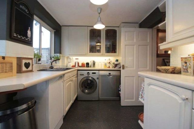 Uplands Road Woodford Green 2 bedroom Terraced for sale IG8