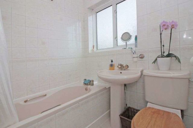 Uplands Road Woodford Green 2 bedroom Terraced for sale IG8