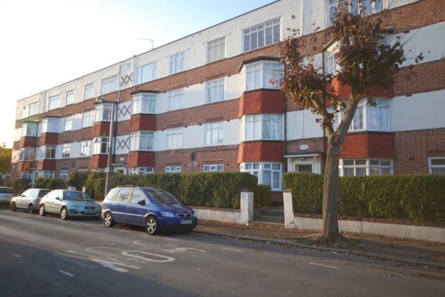 Brewster Road Leytonstone 2 bedroom Flat for sale E10