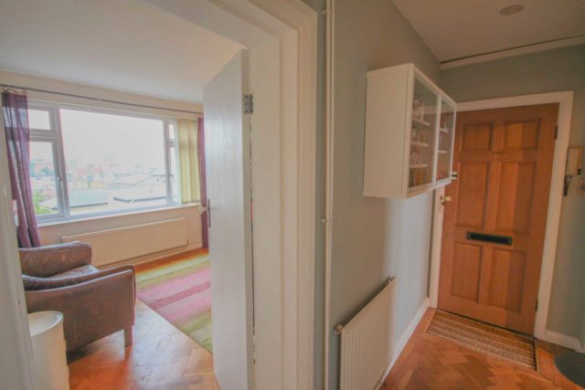 Brewster Road Leytonstone 2 bedroom Flat for sale E10