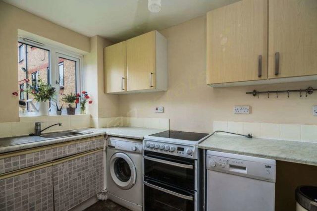 Bernard Ashley Drive Charlton 1 bedroom Flat to rent SE7