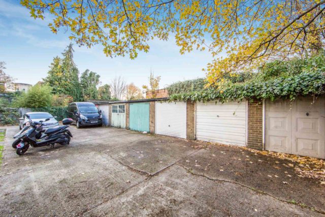 Earlham Grove Forest Gate 1 bedroom Apartment for sale E7