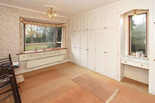 Highlands Road Wolverhampton 3 bedroom Detached for sale WV3