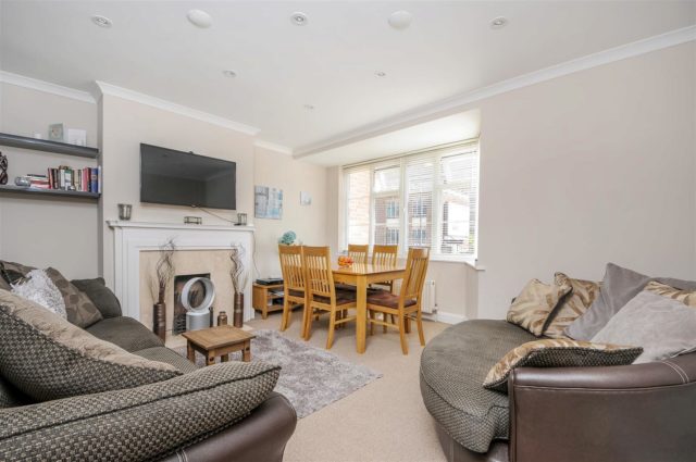 Brighton Road Sutton 2 bedroom Flat for sale SM2