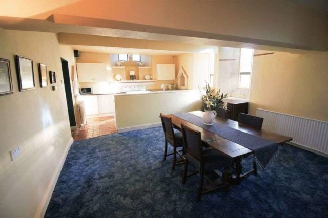 Highway Calne 4 bedroom Detached to rent SN11