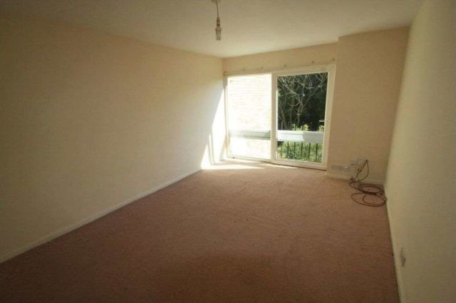 Flat To Rent 1 Bedrooms Flat Le5 Property Estate Agents In