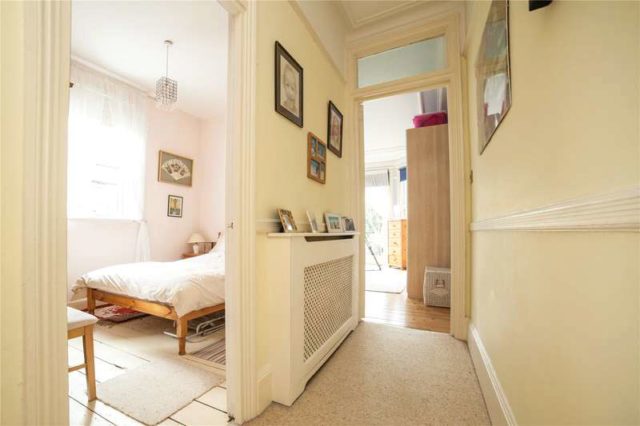 Granville Road North Finchley 2 bedroom Apartment for sale N12