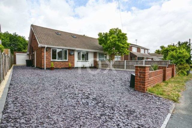 Stanley Road Rochford 4 Bedroom Semi Detached For Sale Ss4