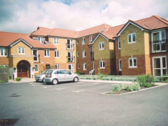 yorktown-road-sandhurst-1-bedroom-retirement-property-for-sale-gu47