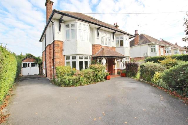  Image of 6 Bedroom Detached for sale at Iddesleigh Road, Winton Banks, Bournemouth
