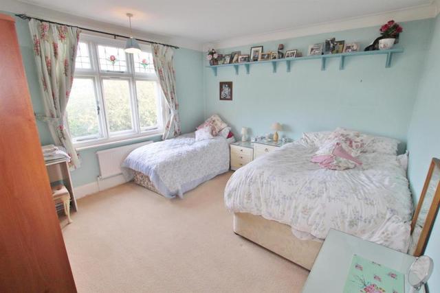  Image of 6 Bedroom Detached for sale at Iddesleigh Road, Winton Banks, Bournemouth