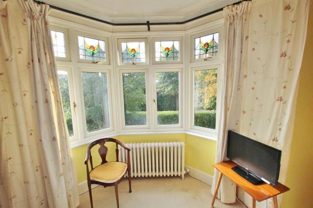 Image of 6 Bedroom Detached for sale at Iddesleigh Road, Winton Banks, Bournemouth