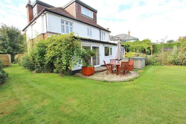 Image of 6 Bedroom Detached for sale at Iddesleigh Road, Winton Banks, Bournemouth