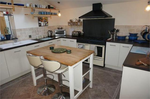  Image of 3 Bedroom Cottage for sale at Lodge Hill, Liskeard, Cornwall