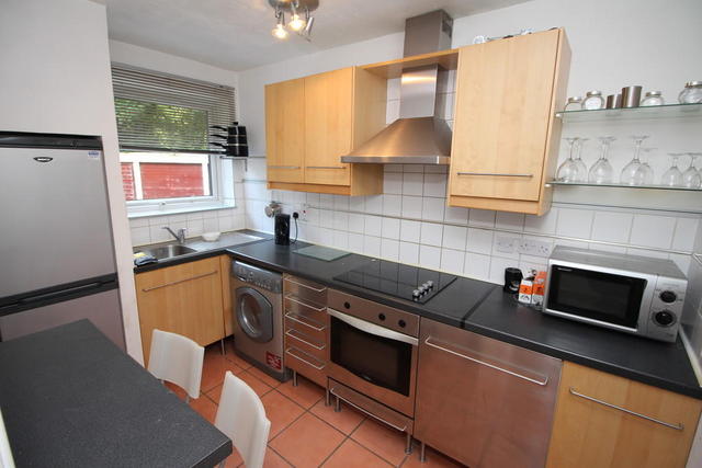  Image of 1 Bedroom Flat for sale at Malcom Court