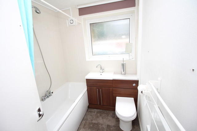  Image of 1 Bedroom Flat for sale at Malcom Court