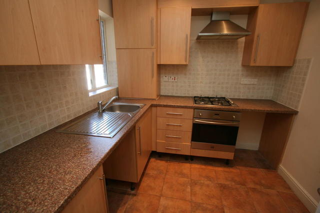  Image of 2 Bedroom Flat for sale at Caldmore Road, Walsall