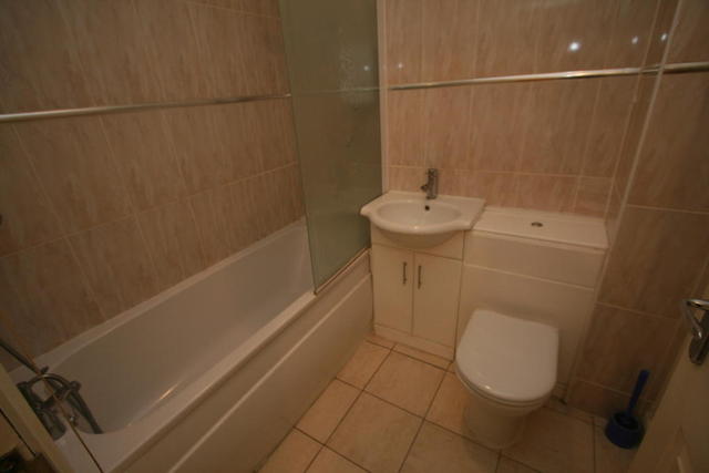  Image of 2 Bedroom Flat for sale at Caldmore Road, Walsall