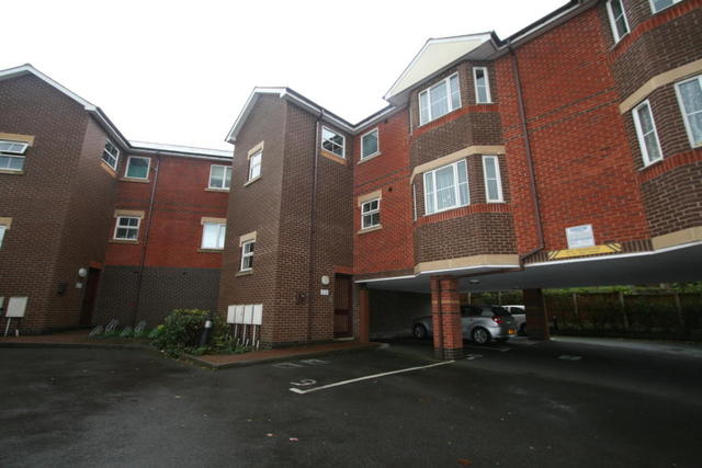  Image of 2 Bedroom Flat for sale at Caldmore Road, Walsall