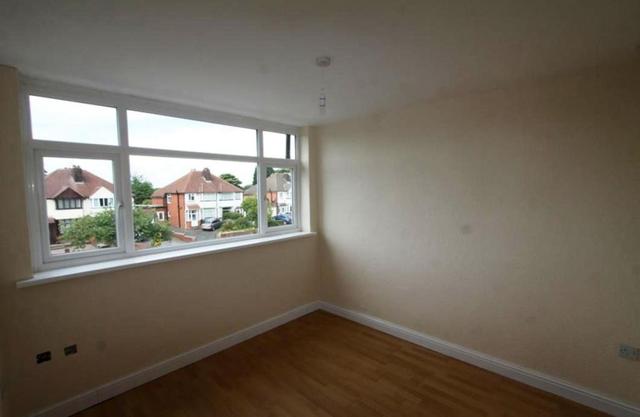  Image of 2 Bedroom Flat to rent at Selmans Hill, Walsall