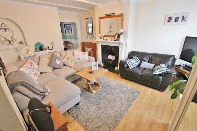  Image of 3 Bedroom Terraced for sale at Portfield Close, Christchurch