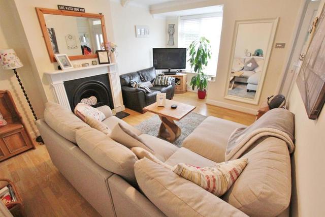  Image of 3 Bedroom Terraced for sale at Portfield Close, Christchurch