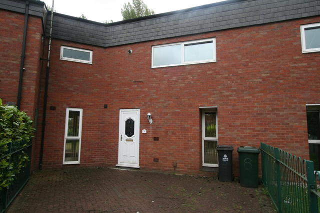  Image of 3 Bedroom Terraced for sale at Bowling Green Close, Wednesbury