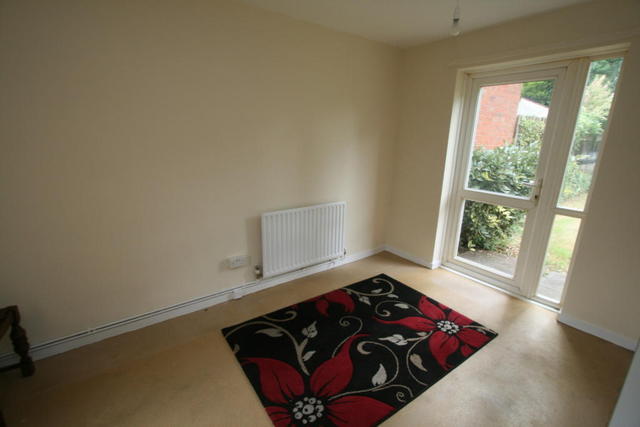  Image of 3 Bedroom Terraced for sale at Bowling Green Close, Wednesbury