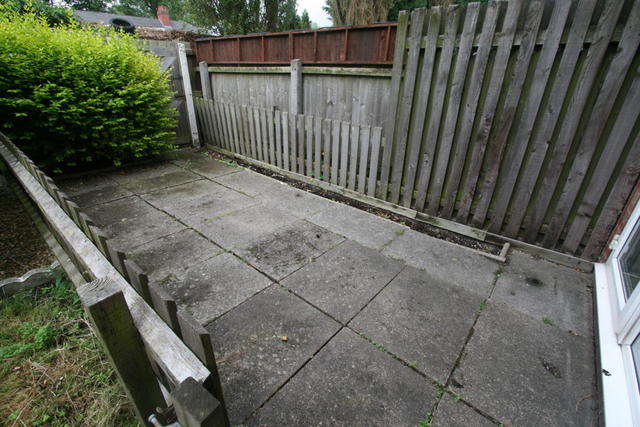  Image of 3 Bedroom Terraced for sale at Bowling Green Close, Wednesbury
