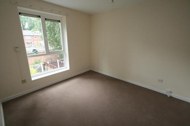  Image of 3 Bedroom Terraced for sale at Bowling Green Close, Wednesbury