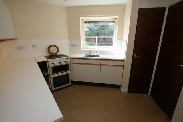  Image of 3 Bedroom Terraced for sale at Bowling Green Close, Wednesbury