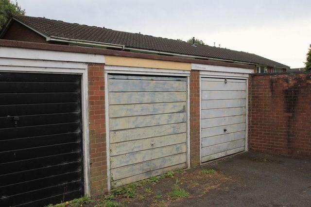  Image of 1 Bedroom Flat to rent at Greensome Lane, Doxey,  Stafford ST16