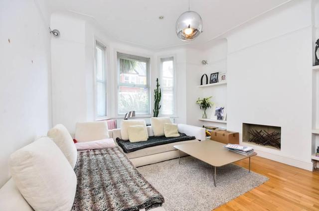  Image of 1 Bedroom Flat to rent at Kensington Church Street, West Kensington, W8