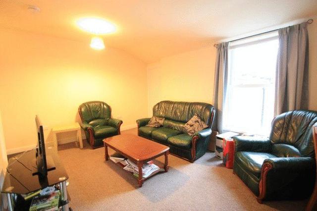  Image of 2 Bedroom Flat to rent at Meyrick Road, Stafford ST17