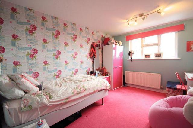  Image of 4 Bedroom Semi-Detached for sale at Colwich Crescent, Kingston Hill, Stafford